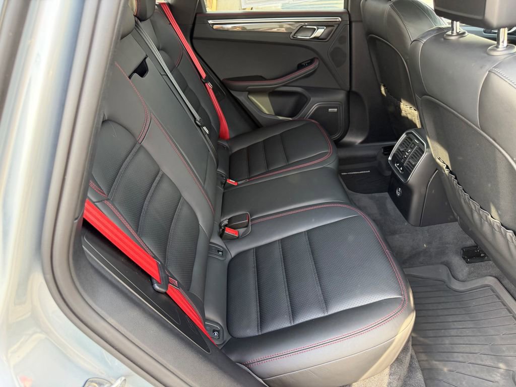 Used 2021 Porsche Macan GTS image 16