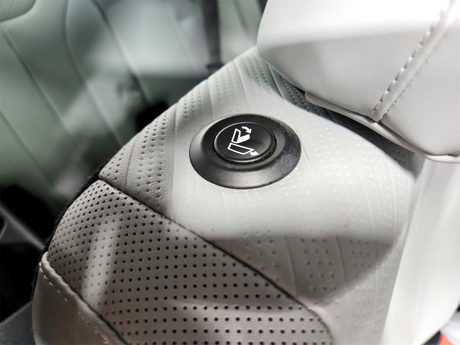 Used 2024 Hyundai Palisade SEL image 49