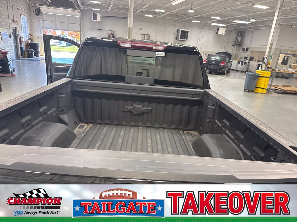 Used 2023 Chevrolet Silverado 1500 RST AWD/4WD image 25