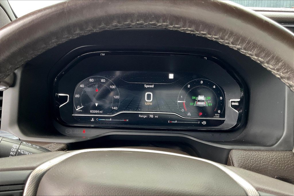 Used 2022 GMC Yukon XL Denali RWD image 11
