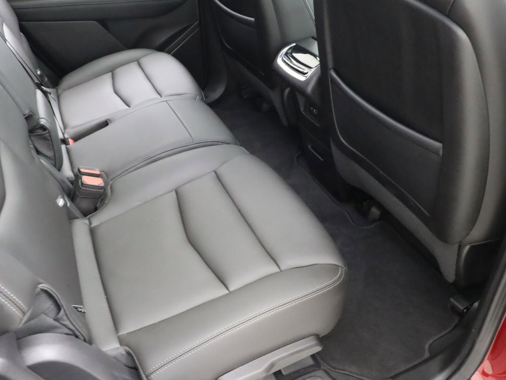 Used 2024 Cadillac XT6 Luxury AWD/4WD image 37