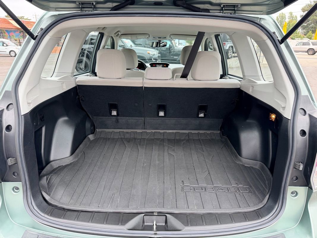 Used 2018 Subaru Forester 2.5i w/ Alloy Wheel Package image 17