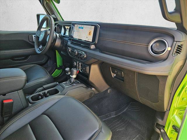 Used 2025 Jeep Gladiator Sport AWD/4WD image 22