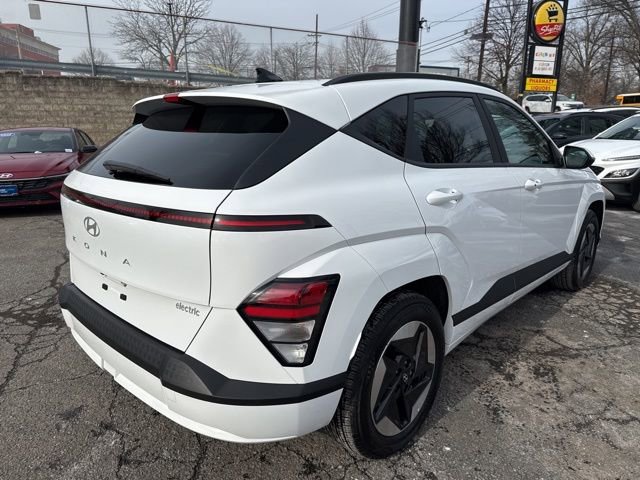 Used 2025 Hyundai Kona SEL image 17