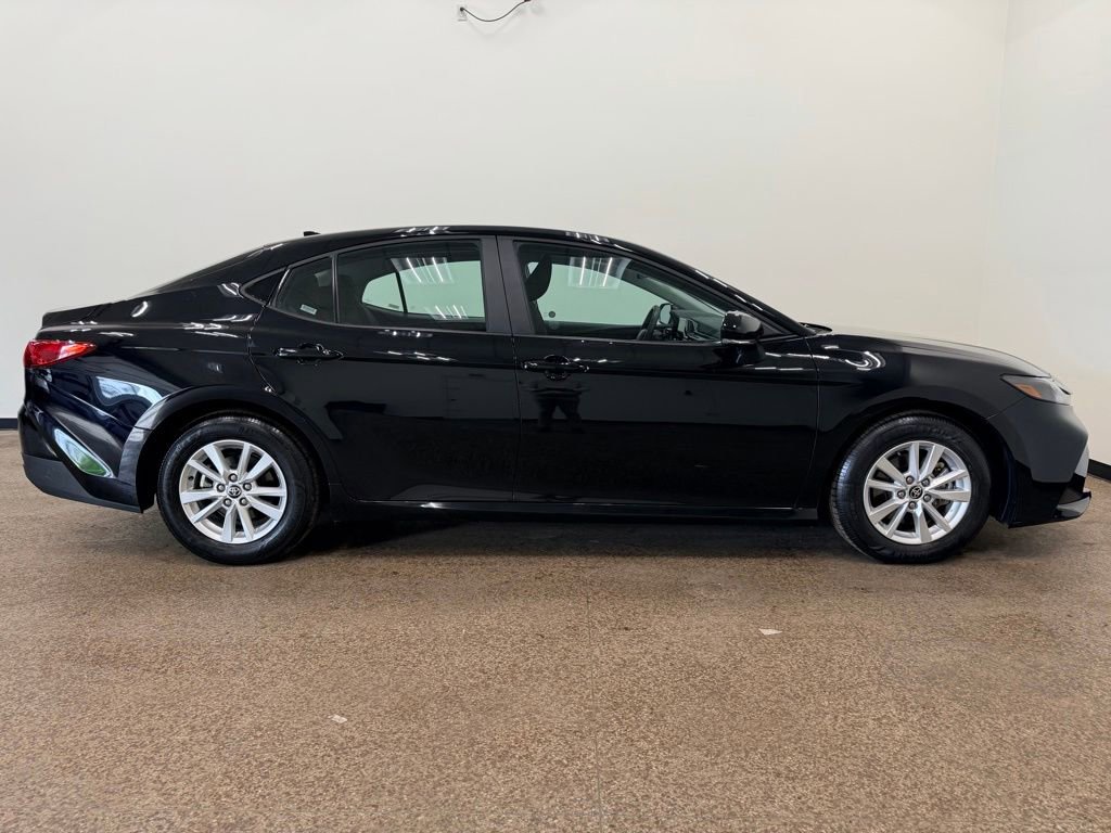 Used 2025 Toyota Camry LE FWD image 7