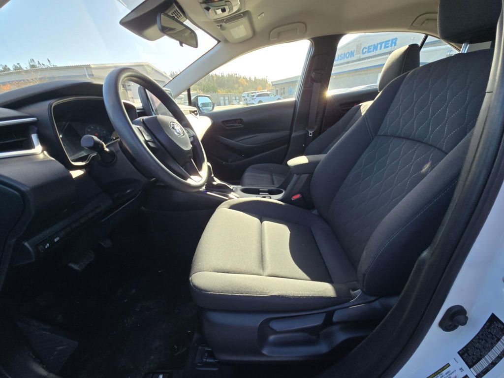 Used 2024 Toyota Corolla LE FWD image 16
