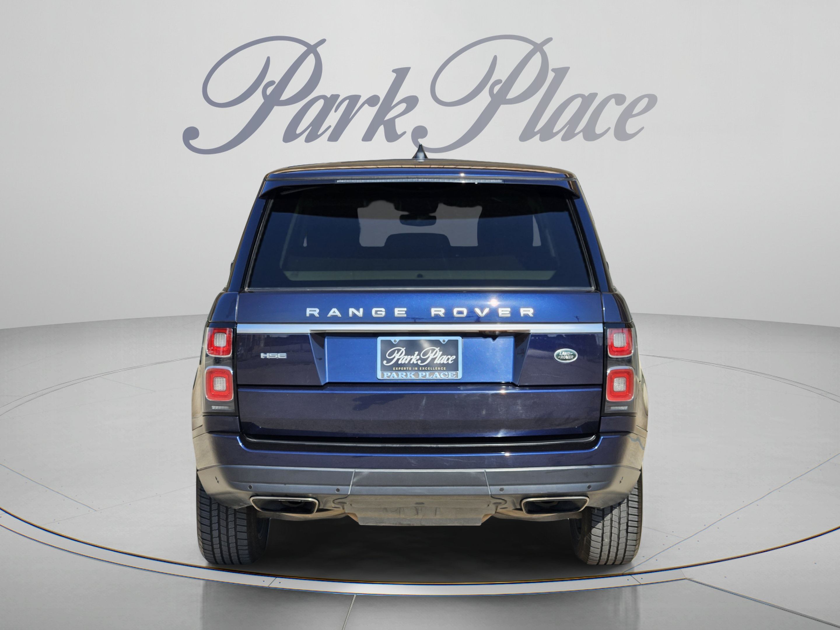 Used 2018 Land Rover Range Rover HSE AWD/4WD image 4