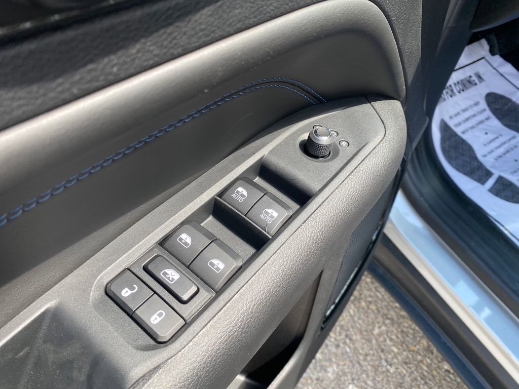 New 2026 Jeep Compass Latitude AWD/4WD image 19