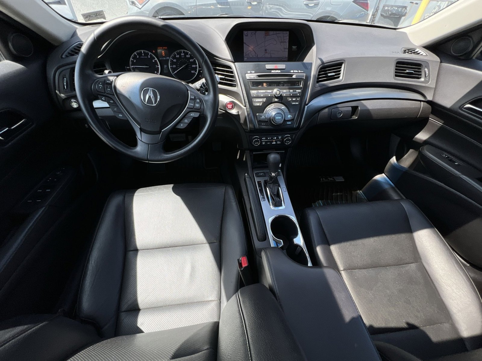 Used 2013 Acura ILX Hybrid w/ Technology Package image 24