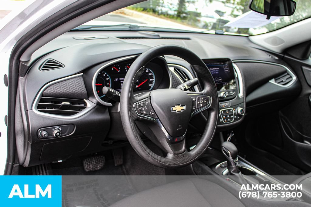 Used 2024 Chevrolet Malibu LT FWD image 30