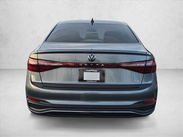 Used 2026 Volkswagen Jetta SE FWD image 4