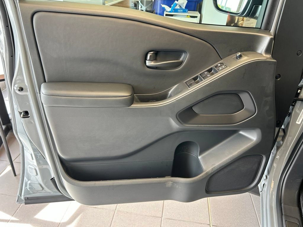 New 2026 Nissan Frontier SV AWD/4WD image 15