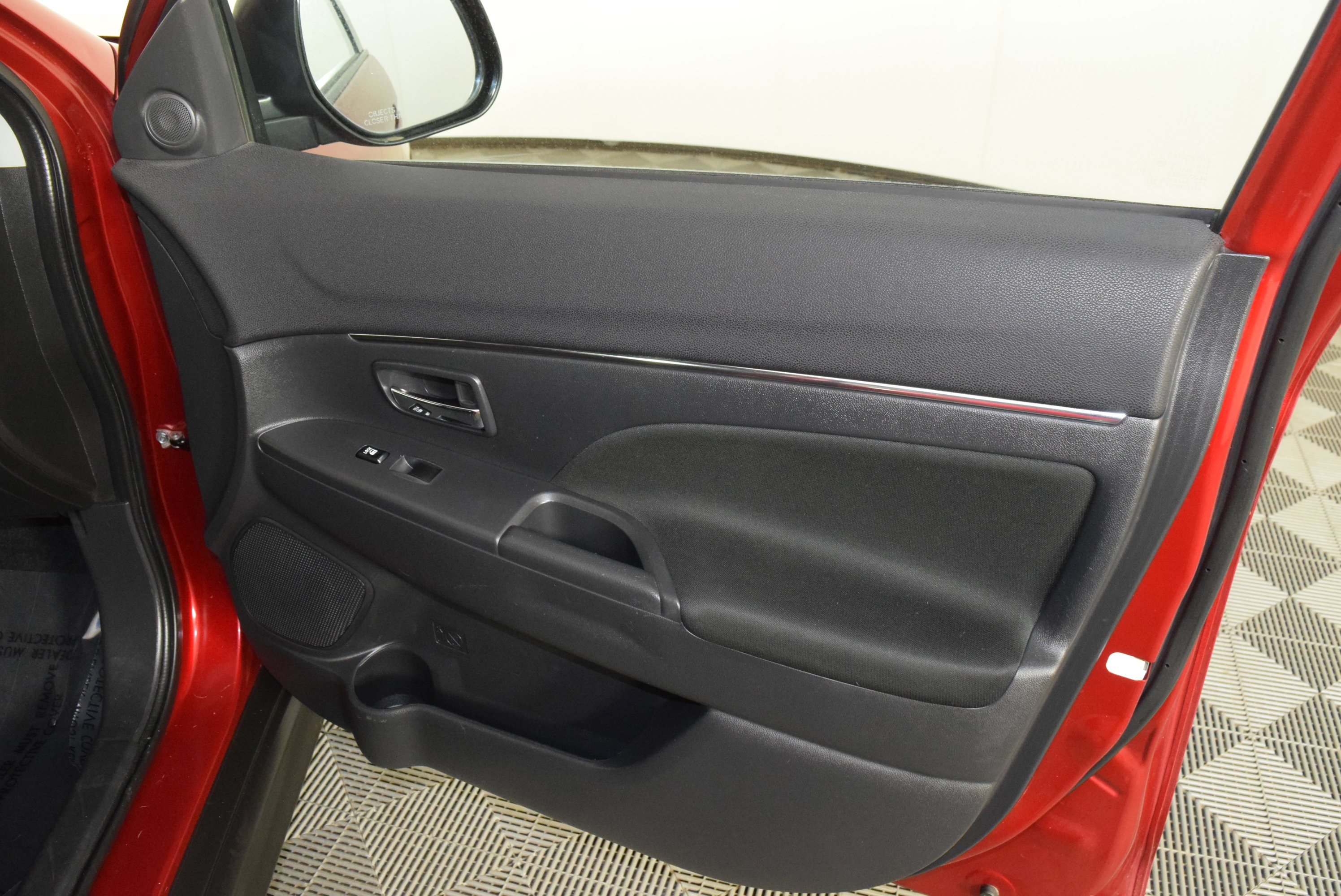 Used 2023 Mitsubishi Outlander Sport ES AWD/4WD image 38