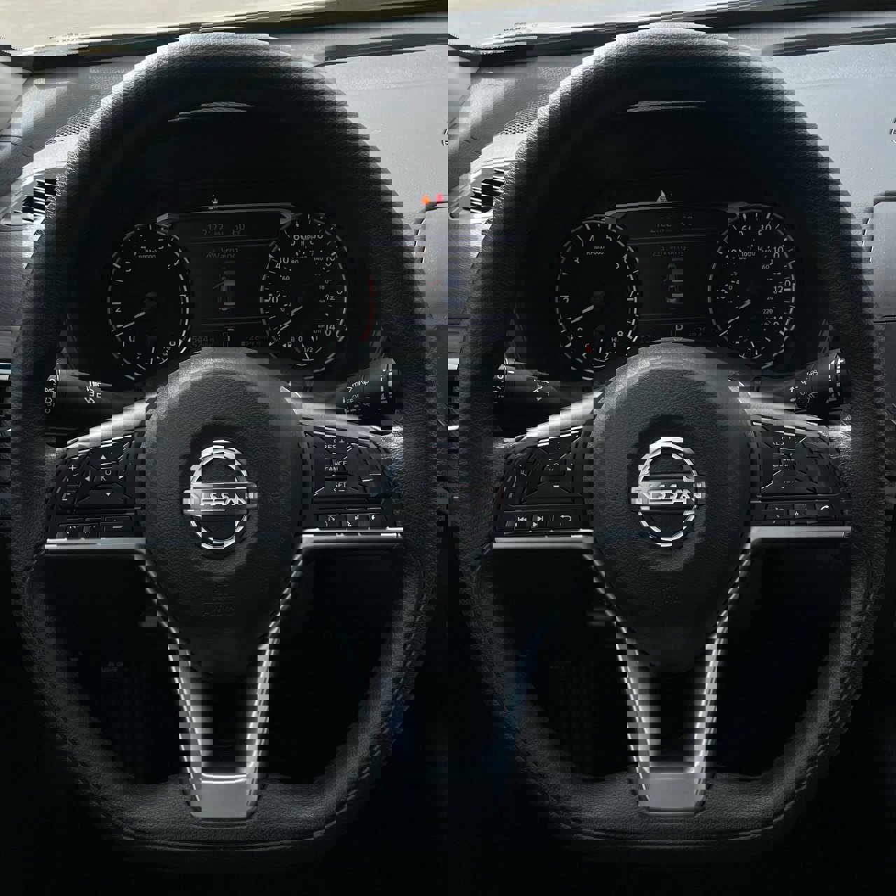 Used 2024 Nissan Altima 2.5 SV image 13