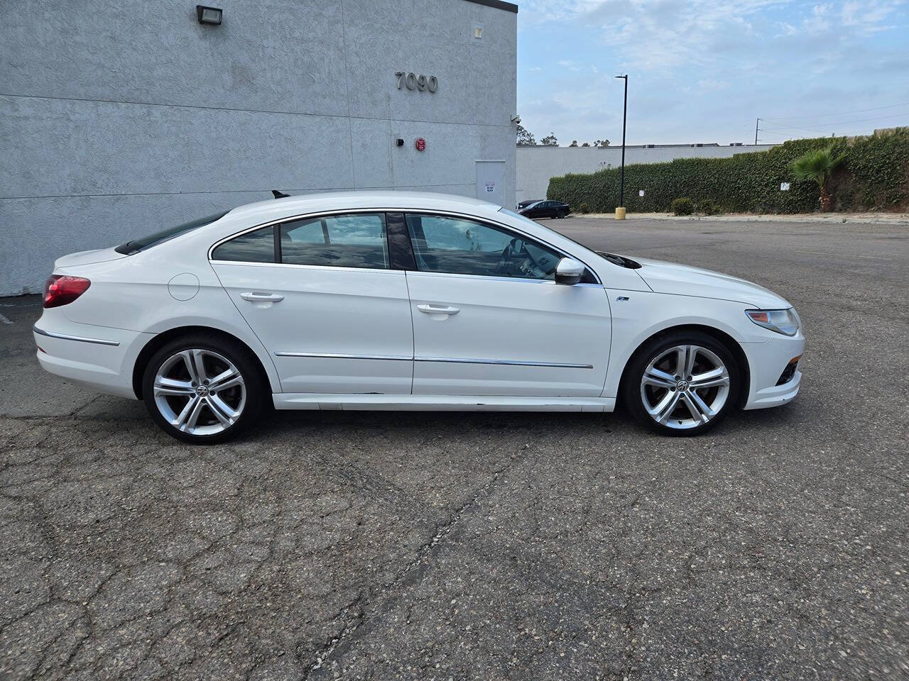 Used 2010 Volkswagen CC Sport FWD image 10
