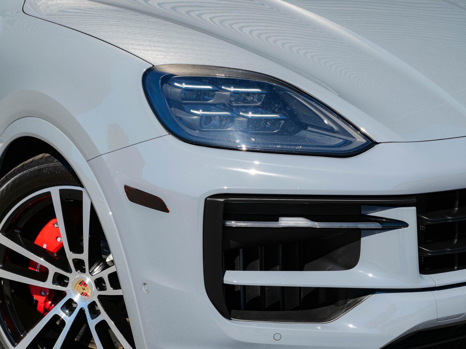 Used 2025 Porsche Cayenne S AWD/4WD image 37