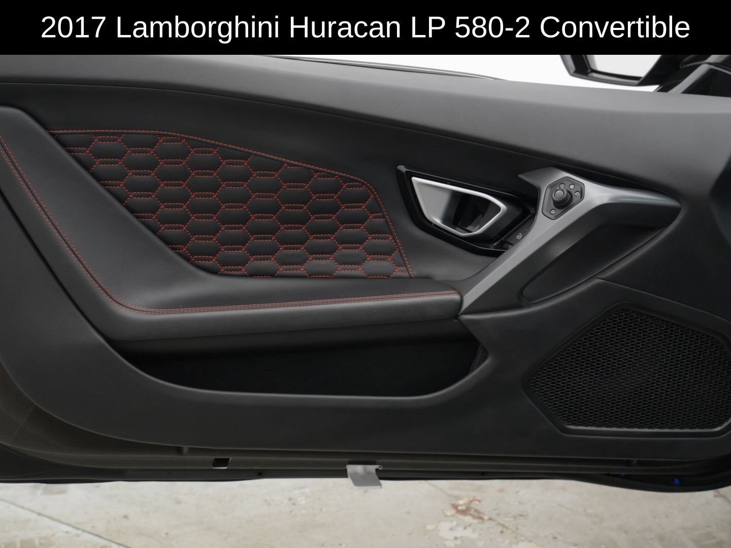 Used 2017 Lamborghini Huracan LP 580-2 RWD image 17
