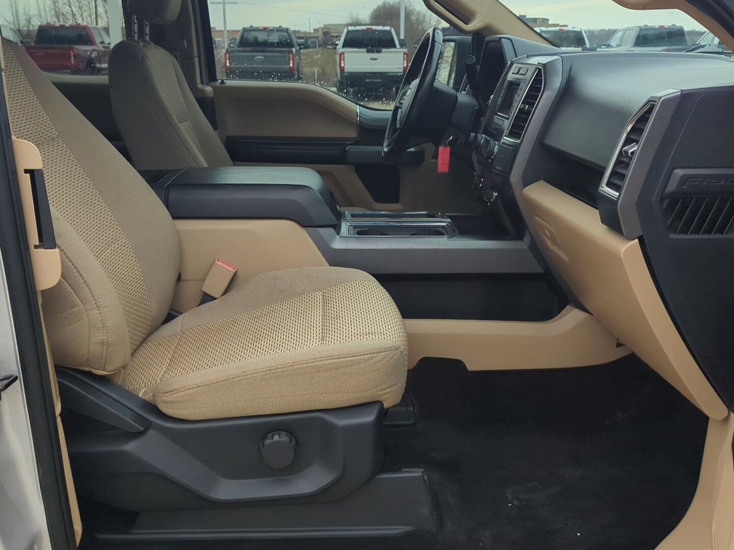 Used 2015 Ford F150 XLT w/ Equipment Group 301A Mid image 31