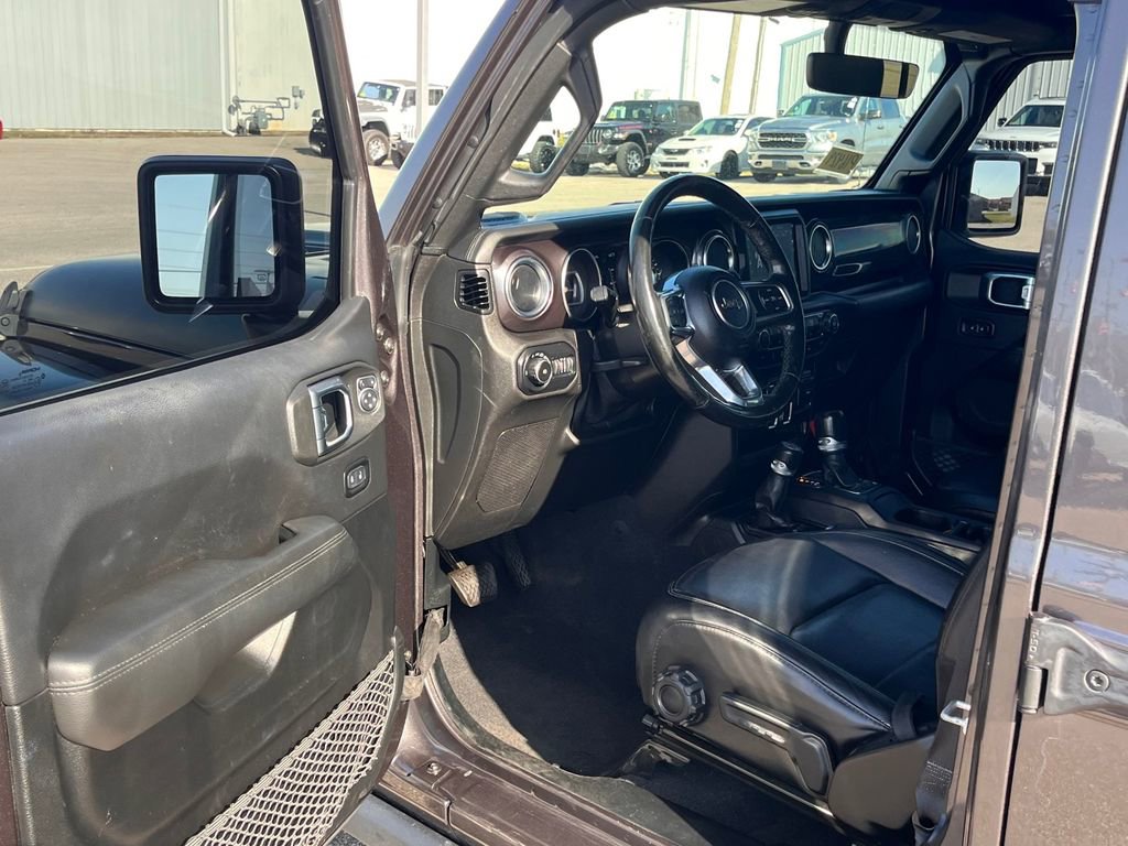Used 2021 Jeep Wrangler Unlimited Sahara image 15