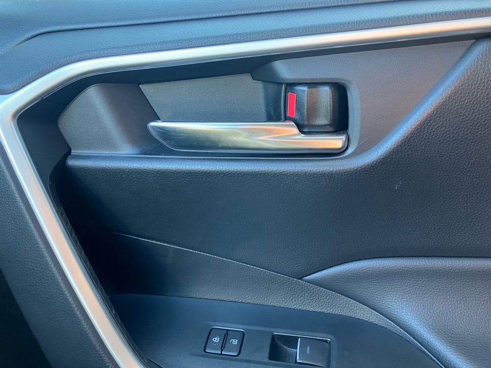 Used 2024 Toyota RAV4 XLE Premium image 35