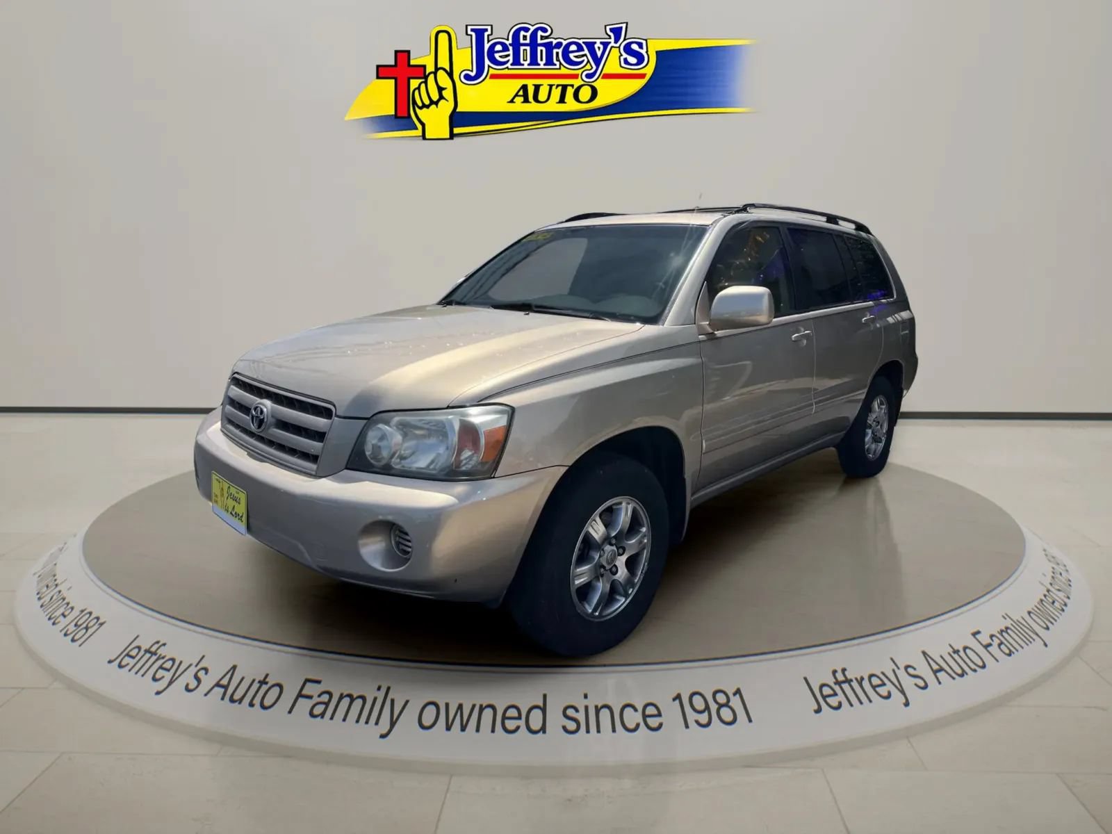 Used 2005 Toyota Highlander 4WD V6 w/ 3rd Row image 1