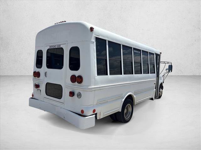 Used 2002 Ford E-450 and Econoline 450 RWD image 5