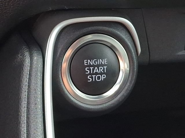 Used 2025 Toyota Grand Highlander AWD image 16