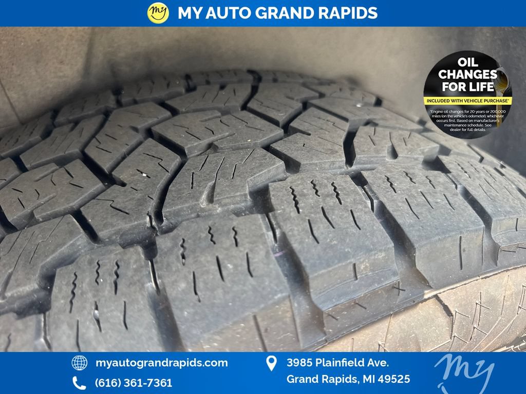 Used 2024 Nissan Pathfinder Rock Creek AWD/4WD image 30