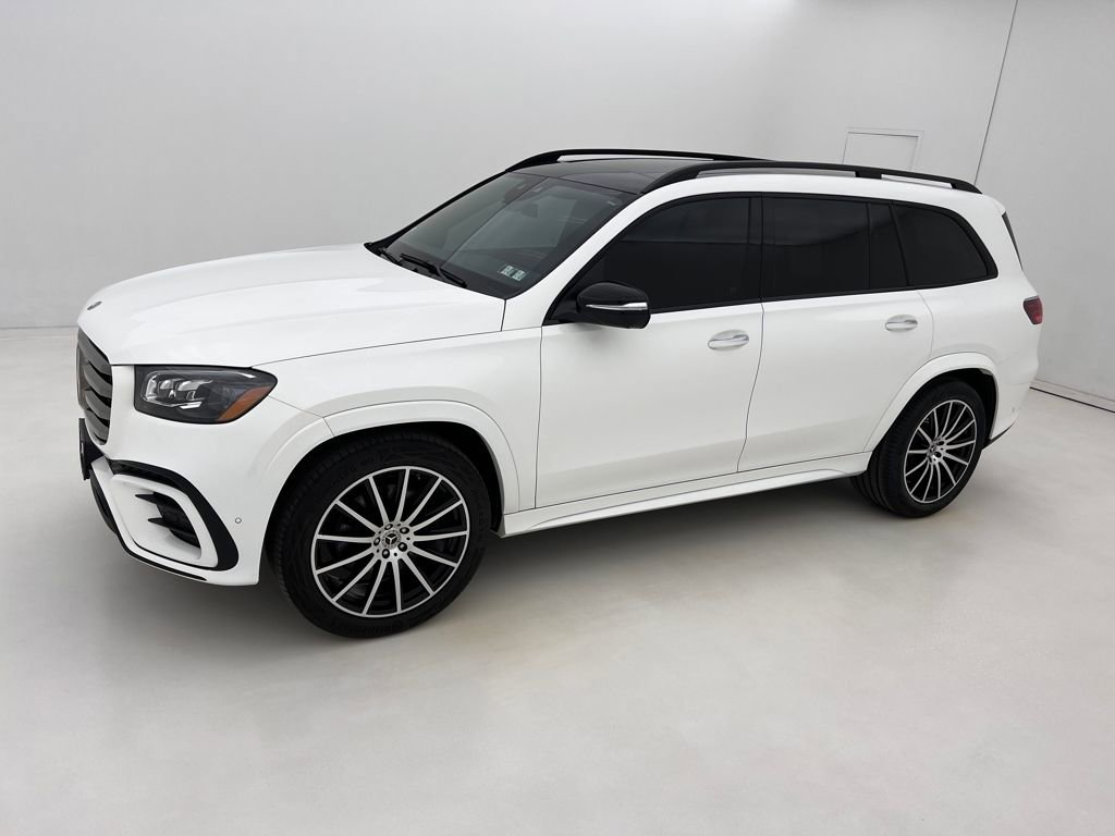 Used 2025 Mercedes-Benz GLS 450 4MATIC image 9
