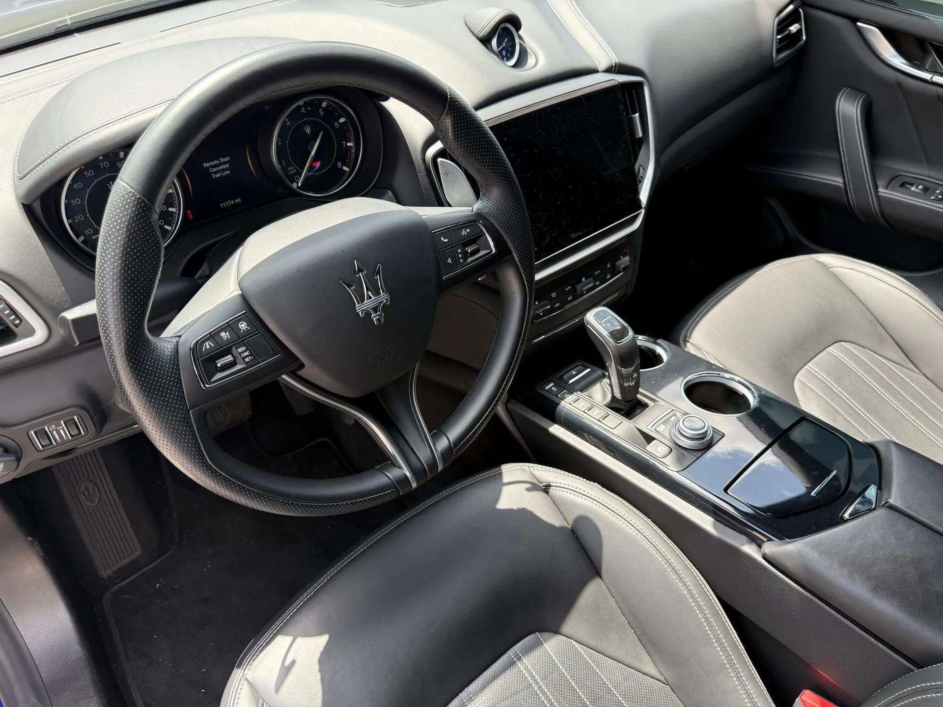 Certified 2023 Maserati Ghibli Modena Q4 AWD/4WD image 36