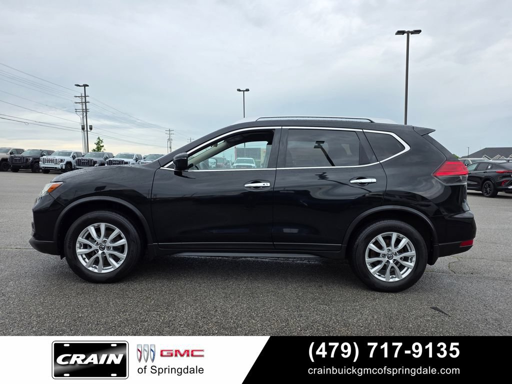 Used 2017 Nissan Rogue SV AWD/4WD image 4