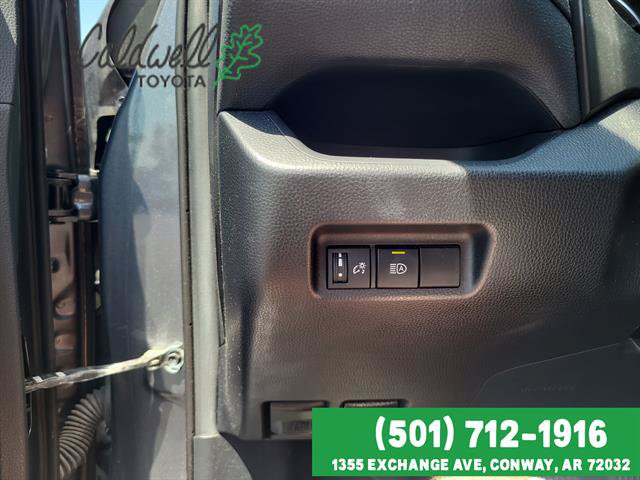 Used 2019 Toyota RAV4 XLE FWD image 16