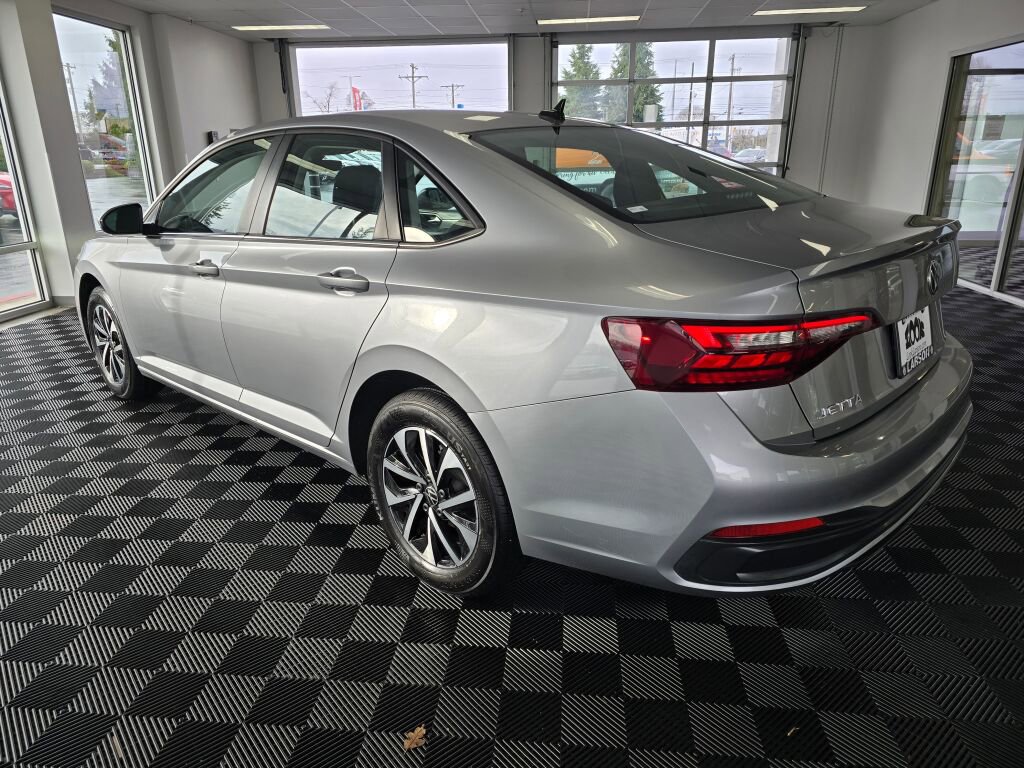 Used 2024 Volkswagen Jetta S image 6