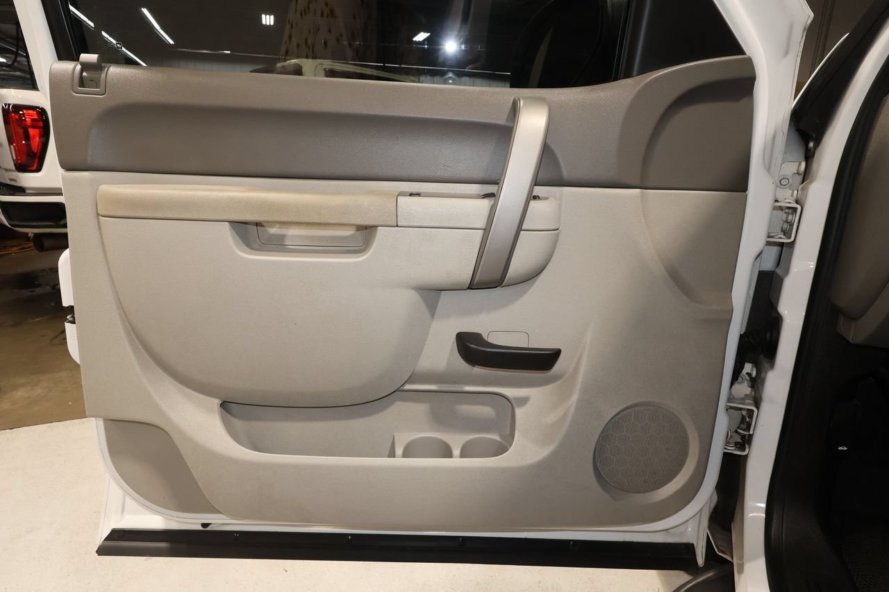 Used 2010 GMC Sierra 1500 W/T RWD image 11