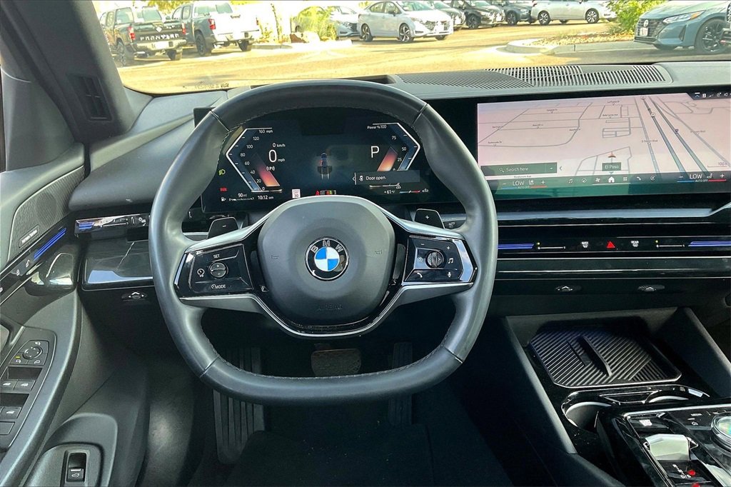 Used 2024 BMW 530i image 5