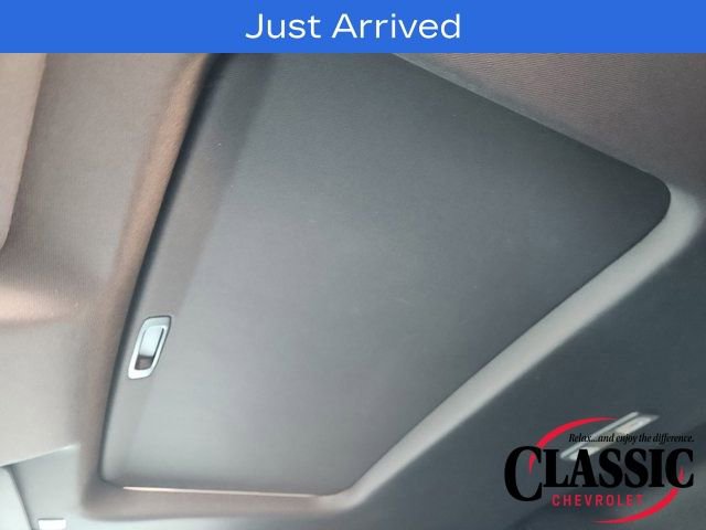 Used 2024 Chevrolet Silverado 2500 ZR2 w/ Technology Package image 37