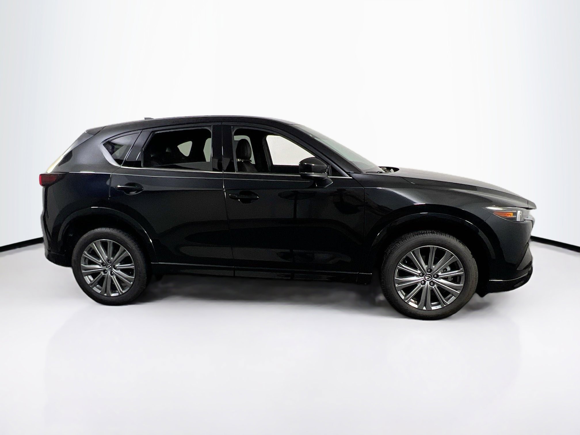 Used 2025 MAZDA CX-5 Signature image 4