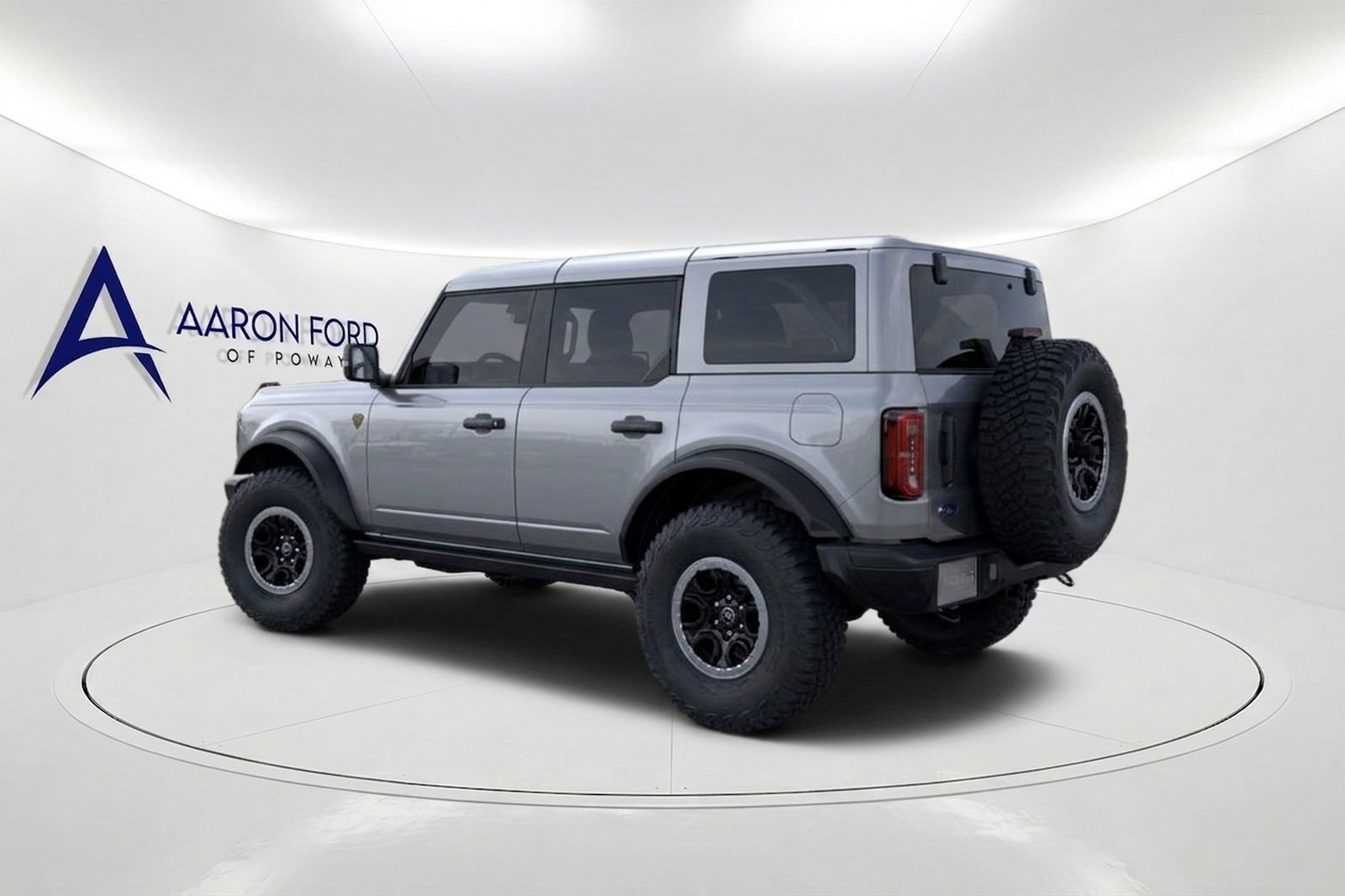 New 2026 Ford Bronco Badlands w/ Sasquatch Package AWD/4WD image 4