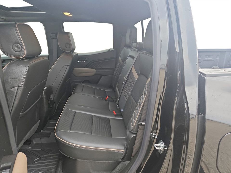 New 2026 GMC Canyon Denali w/ LPO, Denali Black Edition image 30