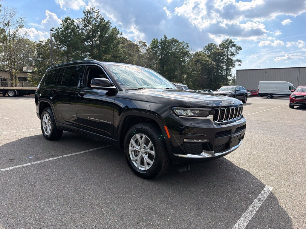 Used 2023 Jeep Grand Cherokee L Limited AWD/4WD image 4