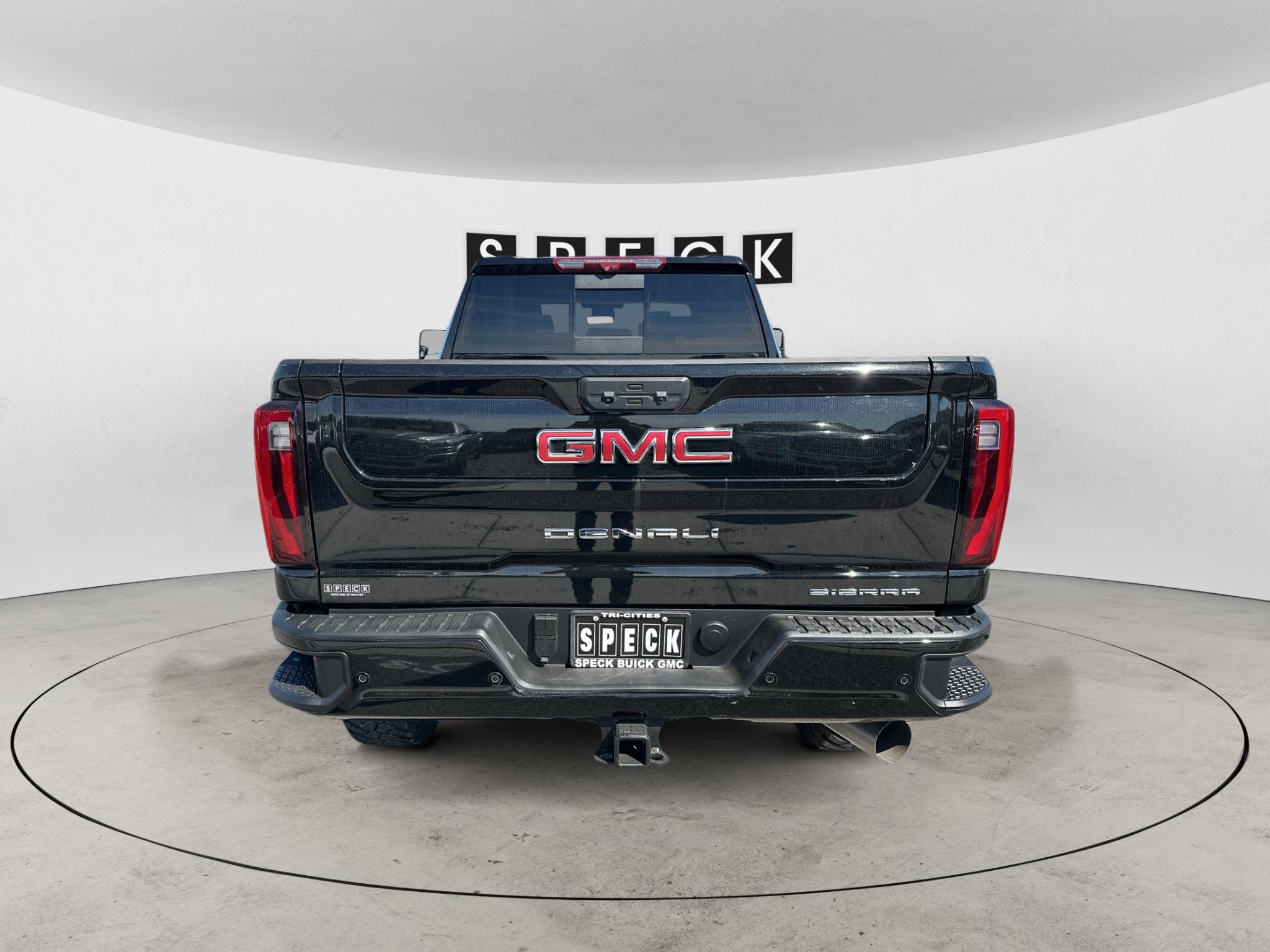 Used 2025 GMC Sierra 3500 Denali w/ Denali Reserve Package AWD/4WD image 4