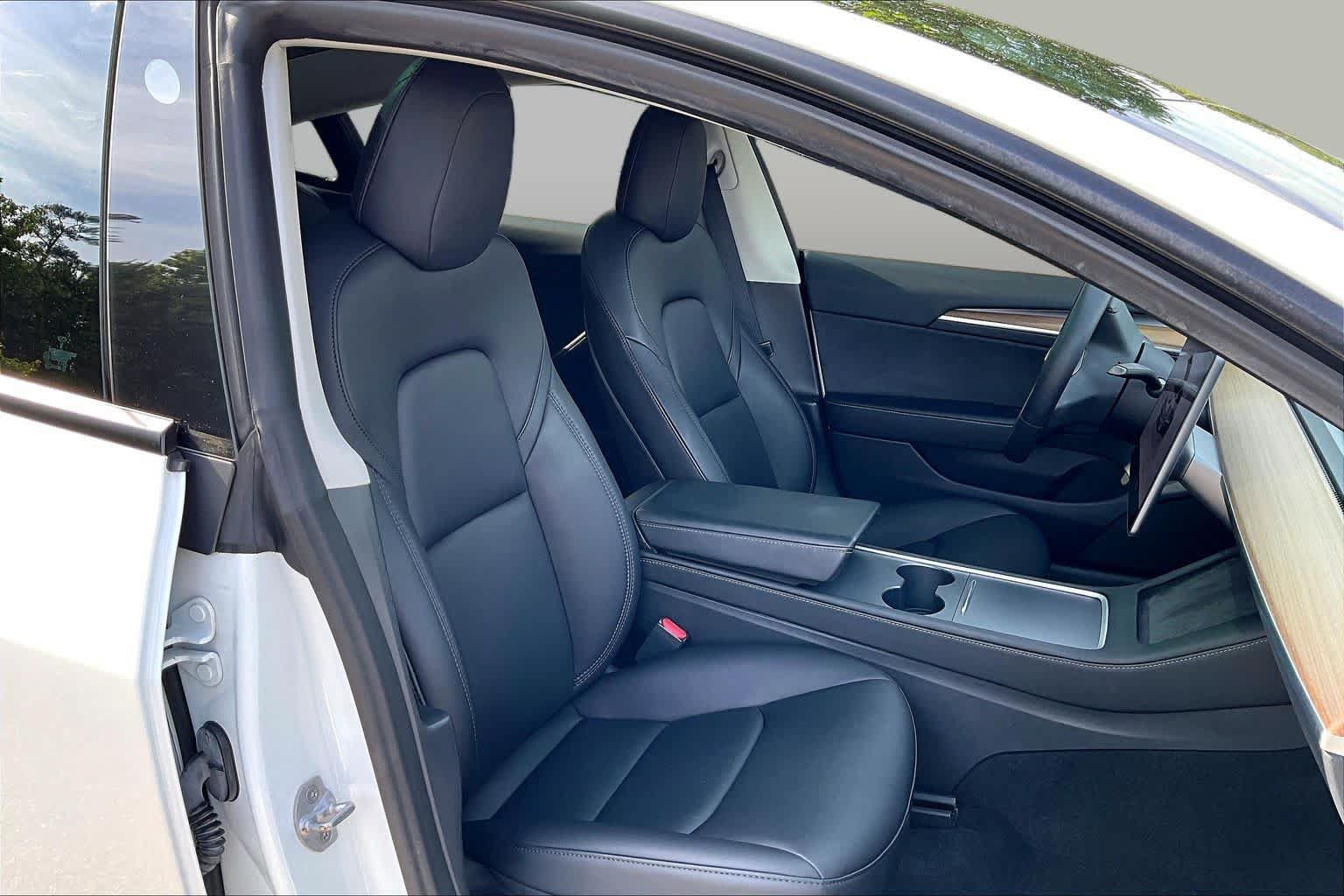 Used 2023 Tesla Model 3 Standard Range RWD image 8