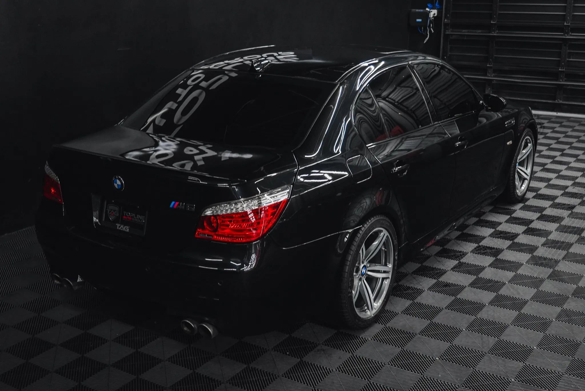 Used 2008 BMW M5 RWD image 21
