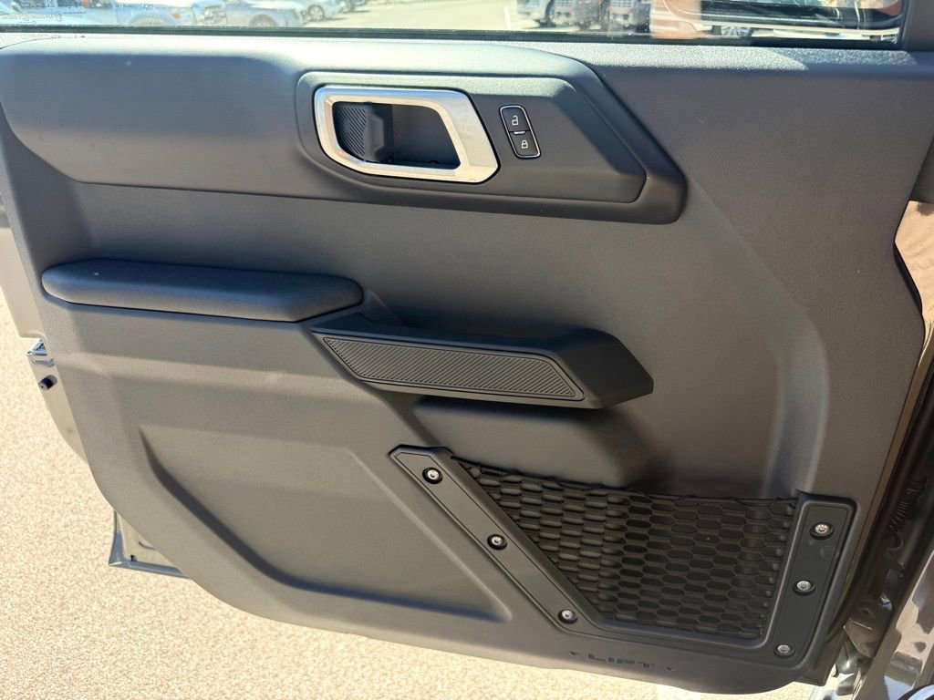 New 2025 Ford Bronco Badlands w/ Matte Film Protection Package image 18