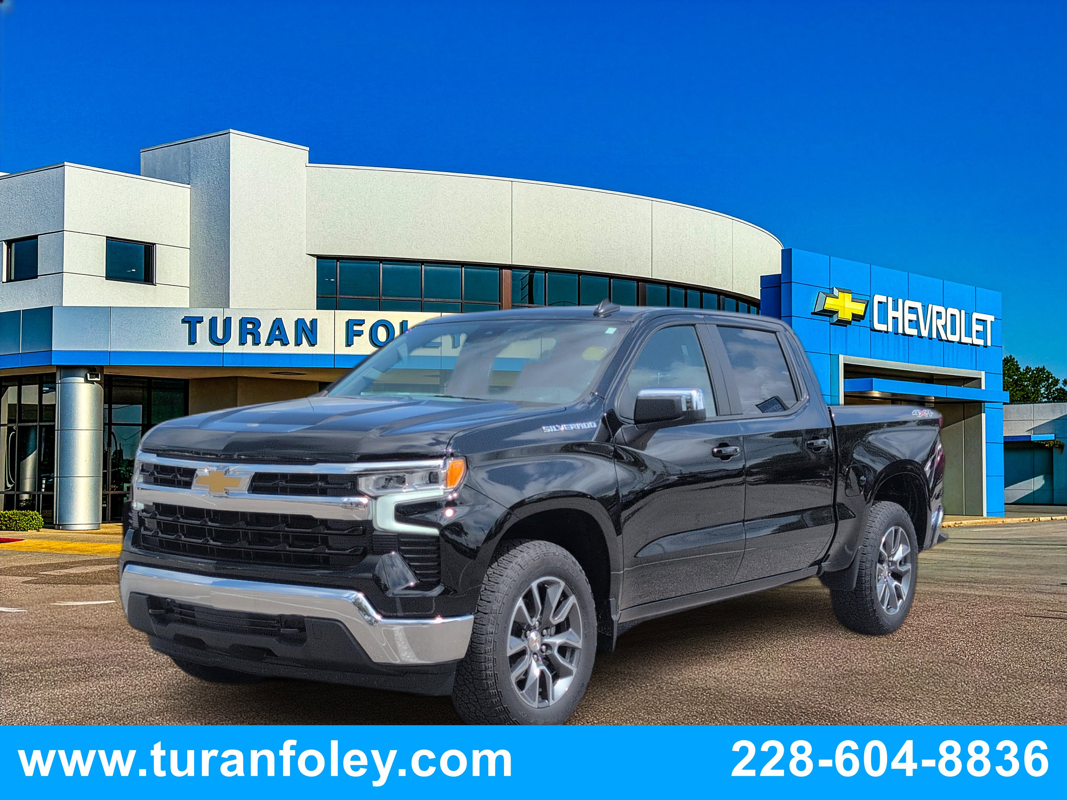 Used 2024 Chevrolet Silverado 1500 LT AWD/4WD image 1