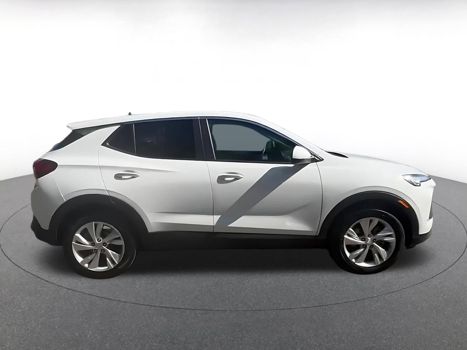 Used 2025 Buick Encore GX Preferred FWD image 16