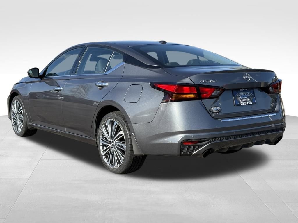 Used 2023 Nissan Altima 2.5 SL image 4