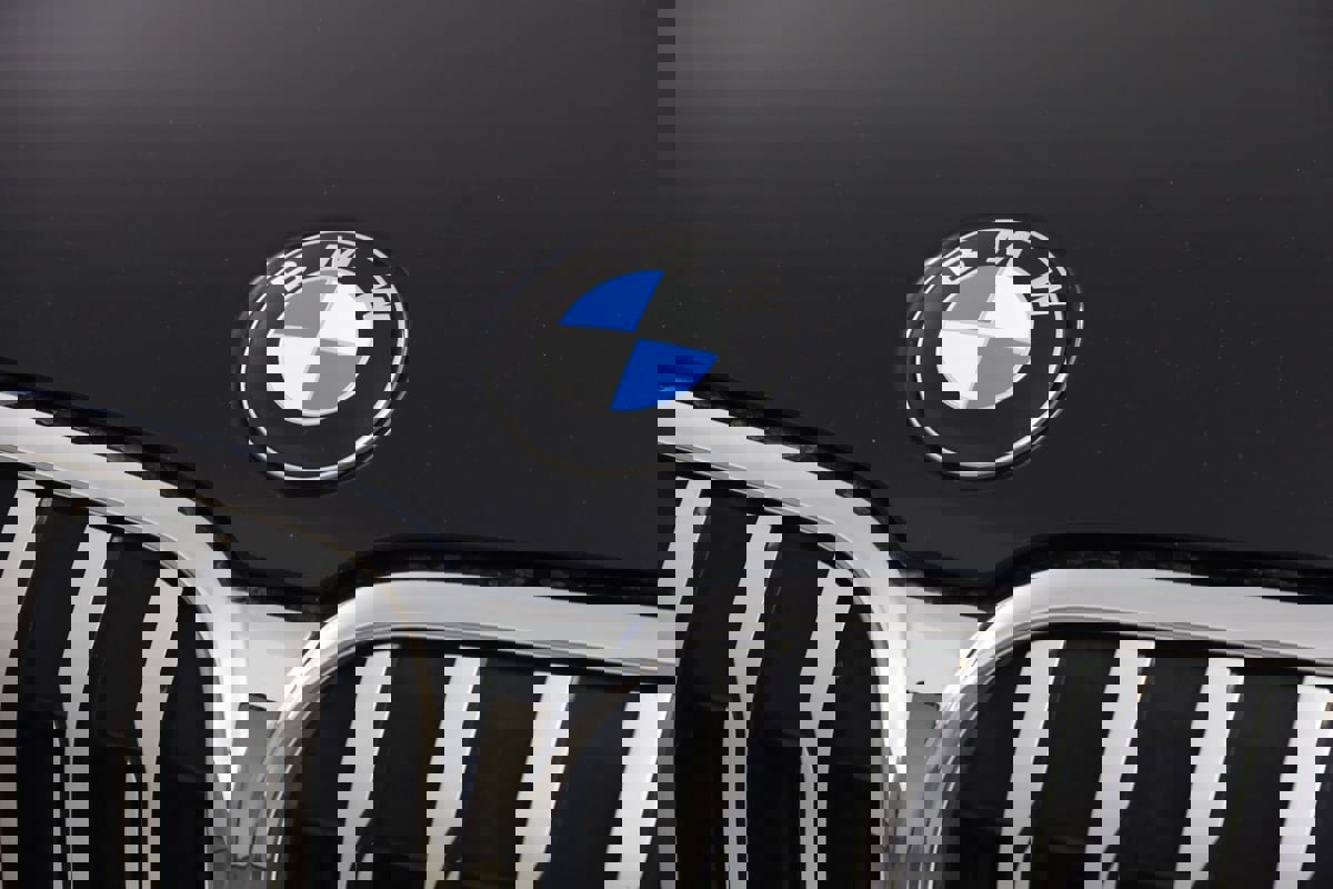 Used 2022 BMW 750i xDrive w/ M Sport Package image 20