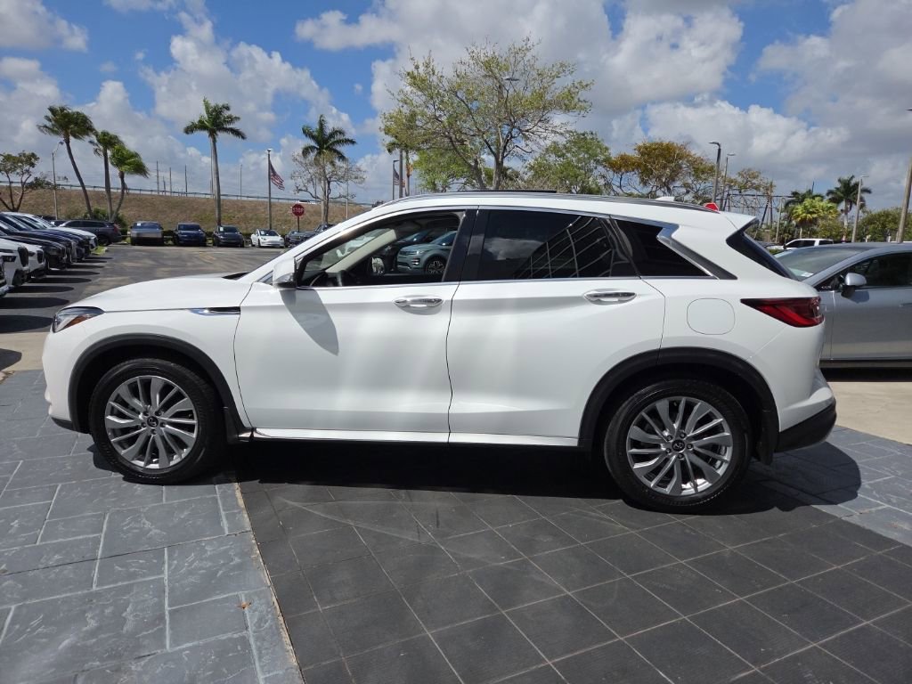 Used 2023 INFINITI QX50 Luxe image 12