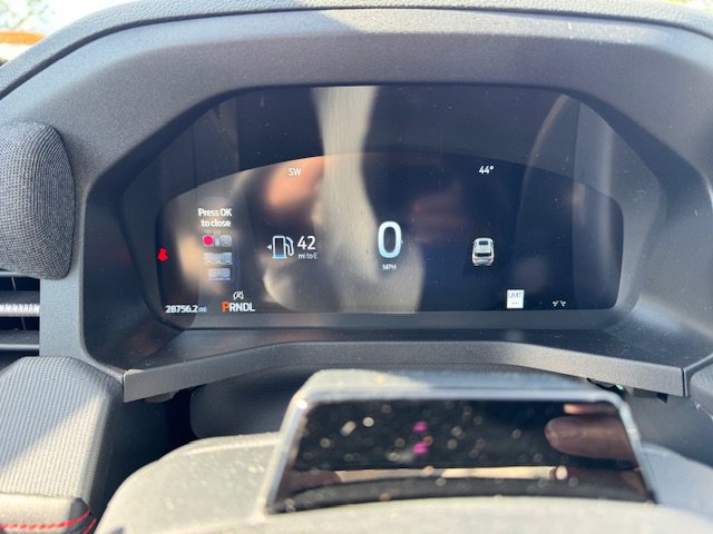 Used 2025 Ford Explorer ST-Line w/ Premium Package image 17